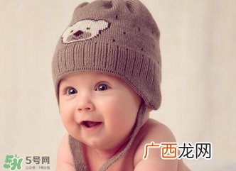4月份出生的宝宝穿什么衣服？四月份宝宝穿衣搭配