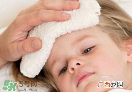 宝宝拉肚子发烧39度会烧坏脑子吗？宝宝拉肚子发烧39度怎么办？