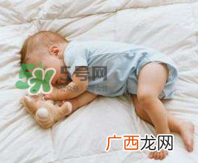 孩子尿床是缺什么?孩子尿床补什么?