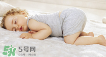 孩子发烧到39度该怎么办？ 孩子39度能用物理降温吗？
