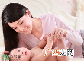 哺乳期可以染头发吗？哺乳期染发对孩子有危害吗？