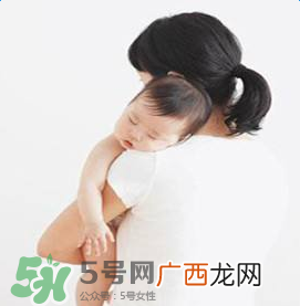 哺乳期可以染头发吗？哺乳期染发对孩子有危害吗？
