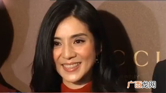 杨采妮生的双胞胎是男孩还是女孩？叫什么名字