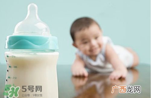 宝宝不吃奶瓶怎么办 宝宝不吃奶瓶的解决办法