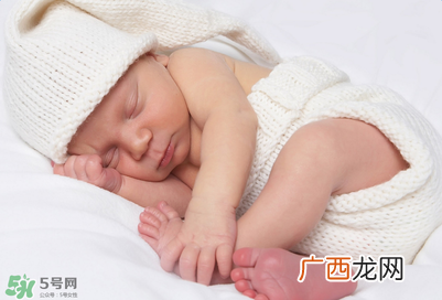 宝宝生长激素分泌的时间 宝宝的生长激素什么时候分泌？