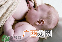 哺乳期奶水时多时少是什么原因?哺乳期奶水时多时少怎么办?