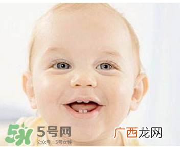宝宝换牙可以吃糖吗？小孩换牙期间能不能吃糖？