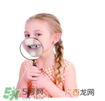 宝宝换牙可以吃糖吗？小孩换牙期间能不能吃糖？