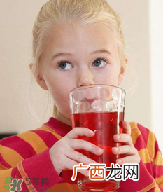 宝宝能喝碳酸饮料吗？宝宝喝碳酸饮料有什么危害？