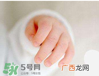 宝宝指甲多久剪一次？宝宝指甲多大可以剪？