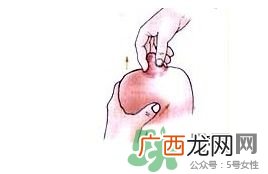 怎么按摩乳房下奶快 怎么按摩乳房下奶多