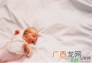 夏季新生儿如何护理 新生儿夏季护理