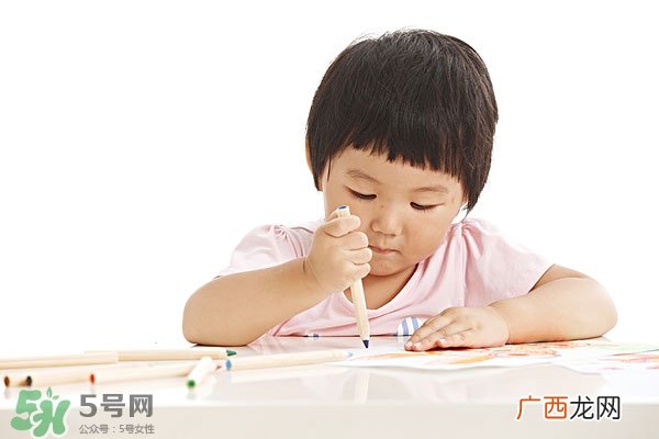 2岁宝宝发育指标 2岁宝宝发育标准