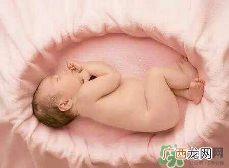 婴儿大脑发育吃什么好 怎么促进婴儿大脑发育