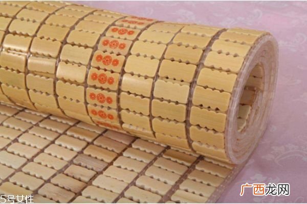 凉席发霉了该怎么去清理 凉席的清洁小窍门