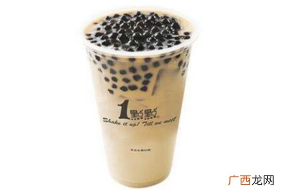 每天两杯含糖饮料或致早死 饮料少喝为妙