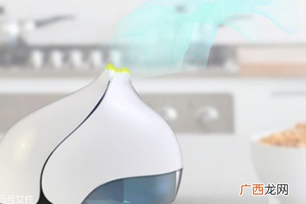 加湿器可以加香水吗 ?空调房要放加湿器吗