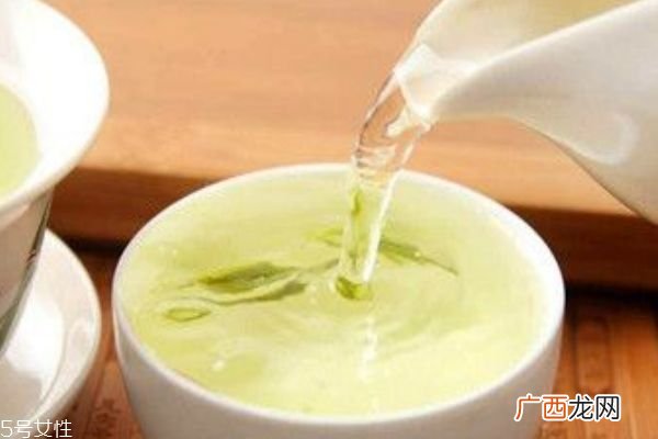 隔夜茶可以生发吗 隔夜茶小妙用