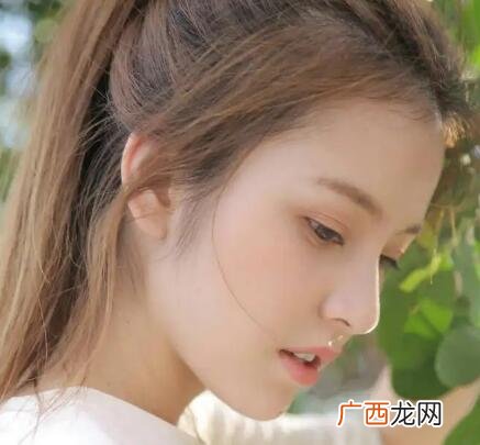 女生喜欢你的聊天暗示，从聊天看出是否喜欢你
