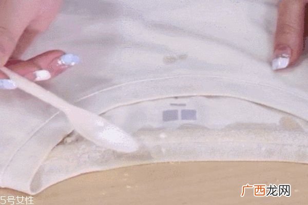 衣服上的油渍怎么去除小窍门 7招让你告别油渍污染