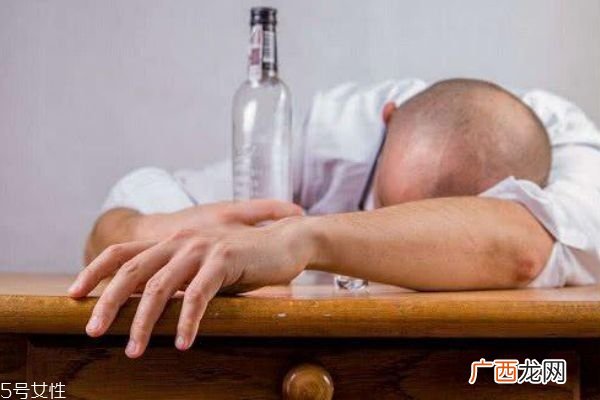 喝酒上脸的人酒量好吗 喝酒上脸好不好