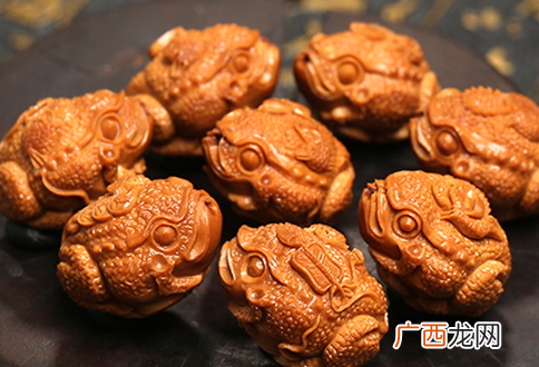 橄榄核刷好还是盘好 橄榄核刷和盘的区别
