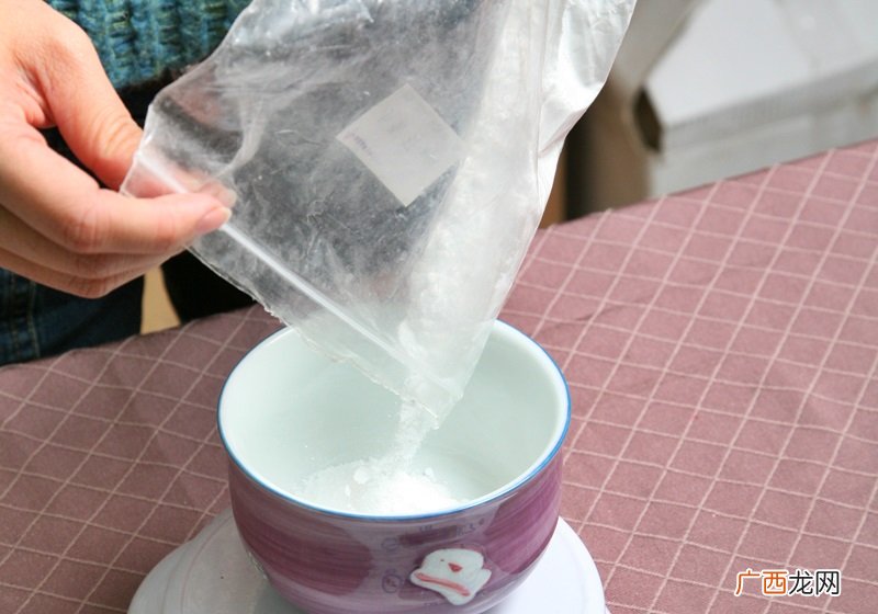 自制清洁剂配方 玻璃瓷砖都搞定