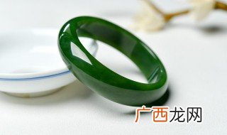 夏天佩戴玉有什么好处 夏天佩戴玉有哪些好处