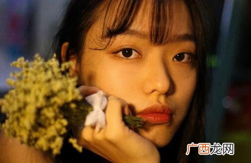 女生提问男生问题什么意思？女生这样问就是喜欢你