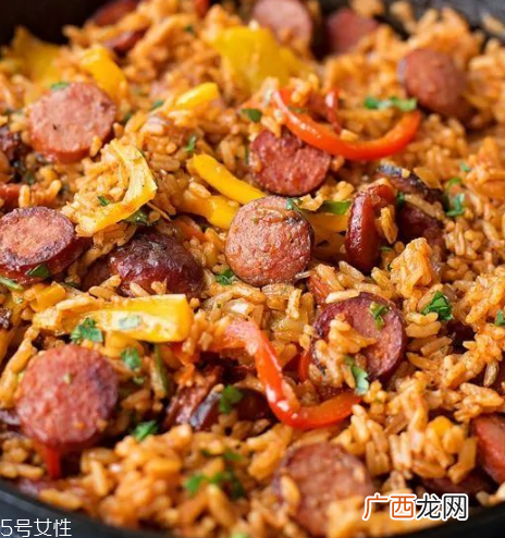 自制腊肠的家常做法 只要一个塑料瓶自制美味腊肠