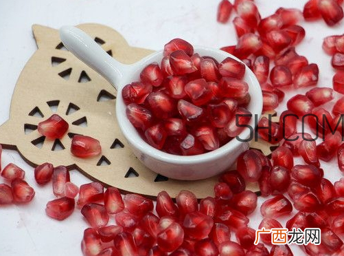 软籽石榴怎么吃 软籽石榴可以榨汁吗