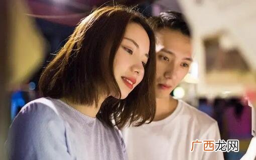 如何高情商问女生年龄多大？这样问显得比较礼貌