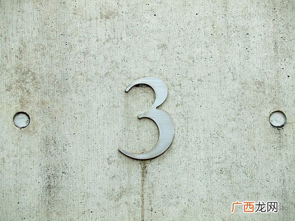 墙壁上的霉斑怎么去除