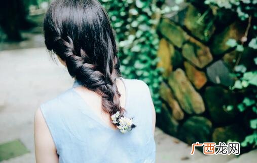 为什么见面后女生就聊天不积极了?