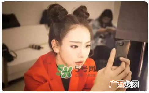 女明星夏天搭配图片 女明星夏天穿什么衣服