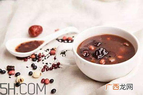 三九贴不能吃什么 贴三九贴不能吃什么