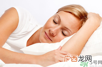 更年期失眠的原因？更年期失眠怎么调理？