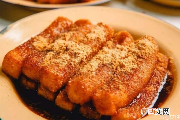 红糖糍粑是怎么做的呢 做红糖糍粑要注意什么呢