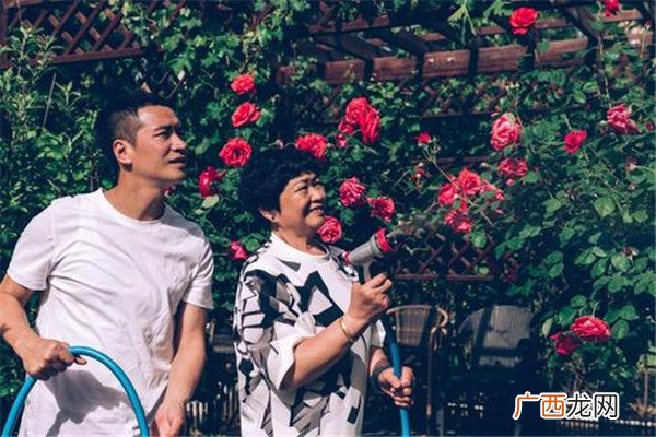 浇花可以用凉开水吗 浇花用什么水好