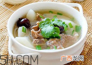 秋燥喝什么汤好？秋季适合吃什么肉？
