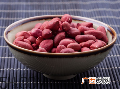 秋天宜吃什么食物？女性秋季养生吃什么？