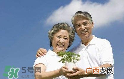 中秋节送什么给岳父母？中秋节送什么给公婆