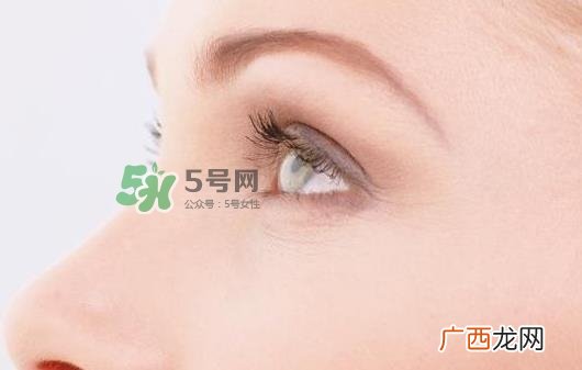 8月份可以割双眼皮吗？几月份割双眼皮最好？