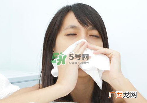 三伏天为什么会感冒_三伏天感冒怎么办_三伏天感冒吃什么药