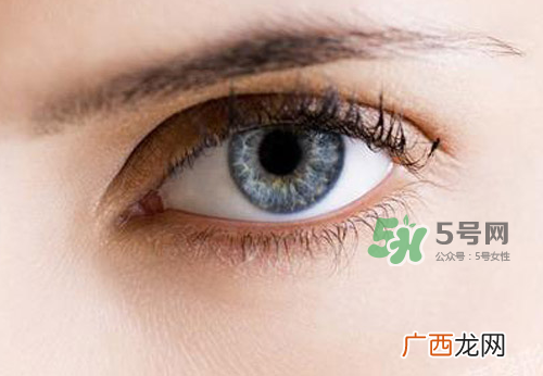 三伏天可以割双眼皮吗？三伏天做双眼皮好吗？
