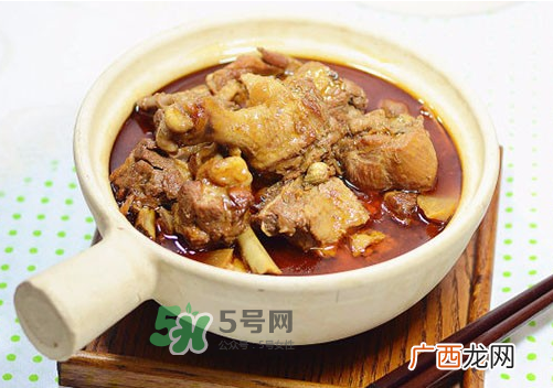 三伏天能吃鸭肉吗？三伏天鸭肉炖什么好？