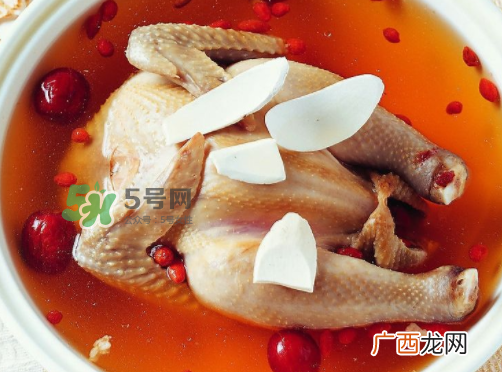 三伏天能吃鸭肉吗？三伏天鸭肉炖什么好？