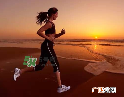 三伏天可以跑步吗_三伏天跑步好吗_注意事项