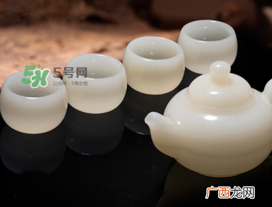三伏天可以喝白酒吗？三伏天喝白酒好还是啤酒？