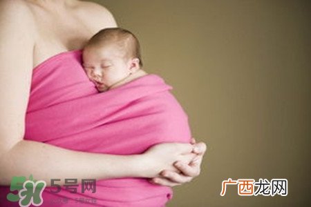 三伏天坐月子吃什么？三伏天坐月子可以开空调吗？